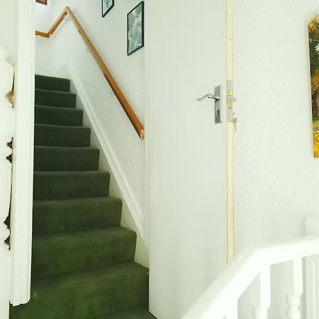 Service Accommodation 2 Bed Room Apartment In Newport South Wales Near Celtic Manor Icc Wales Buitenkant foto
