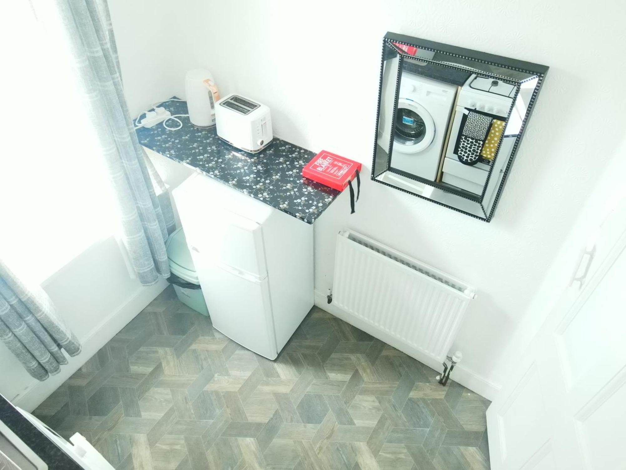 Service Accommodation 2 Bed Room Apartment In Newport South Wales Near Celtic Manor Icc Wales Buitenkant foto