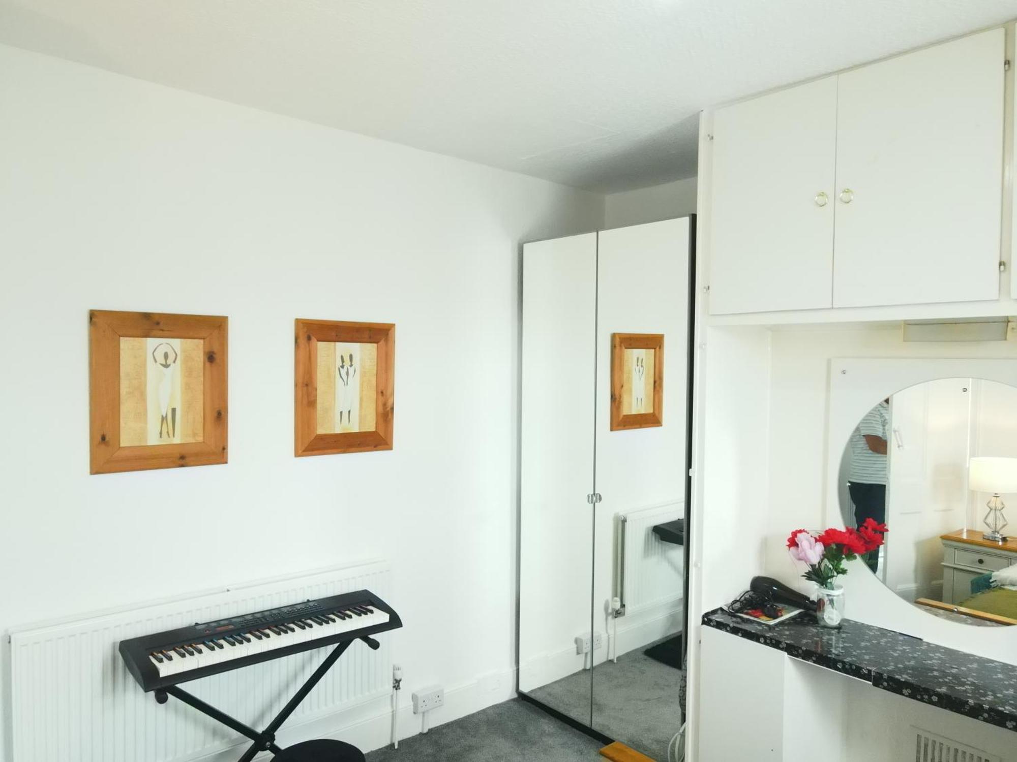 Service Accommodation 2 Bed Room Apartment In Newport South Wales Near Celtic Manor Icc Wales Buitenkant foto