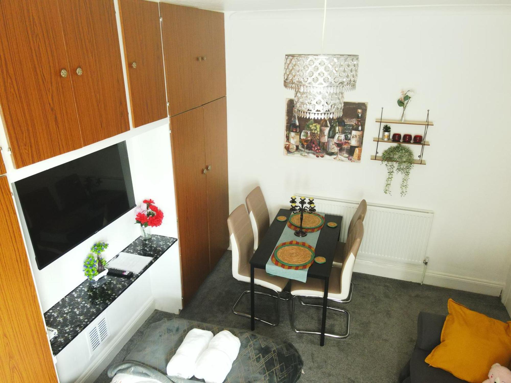 Service Accommodation 2 Bed Room Apartment In Newport South Wales Near Celtic Manor Icc Wales Buitenkant foto