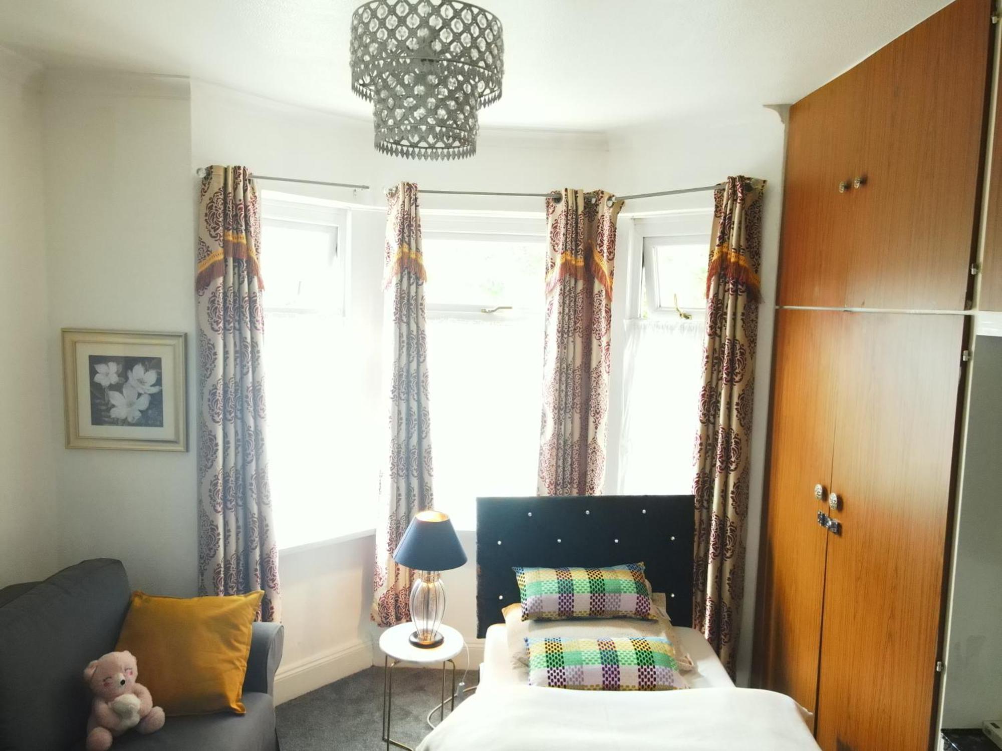 Service Accommodation 2 Bed Room Apartment In Newport South Wales Near Celtic Manor Icc Wales Buitenkant foto