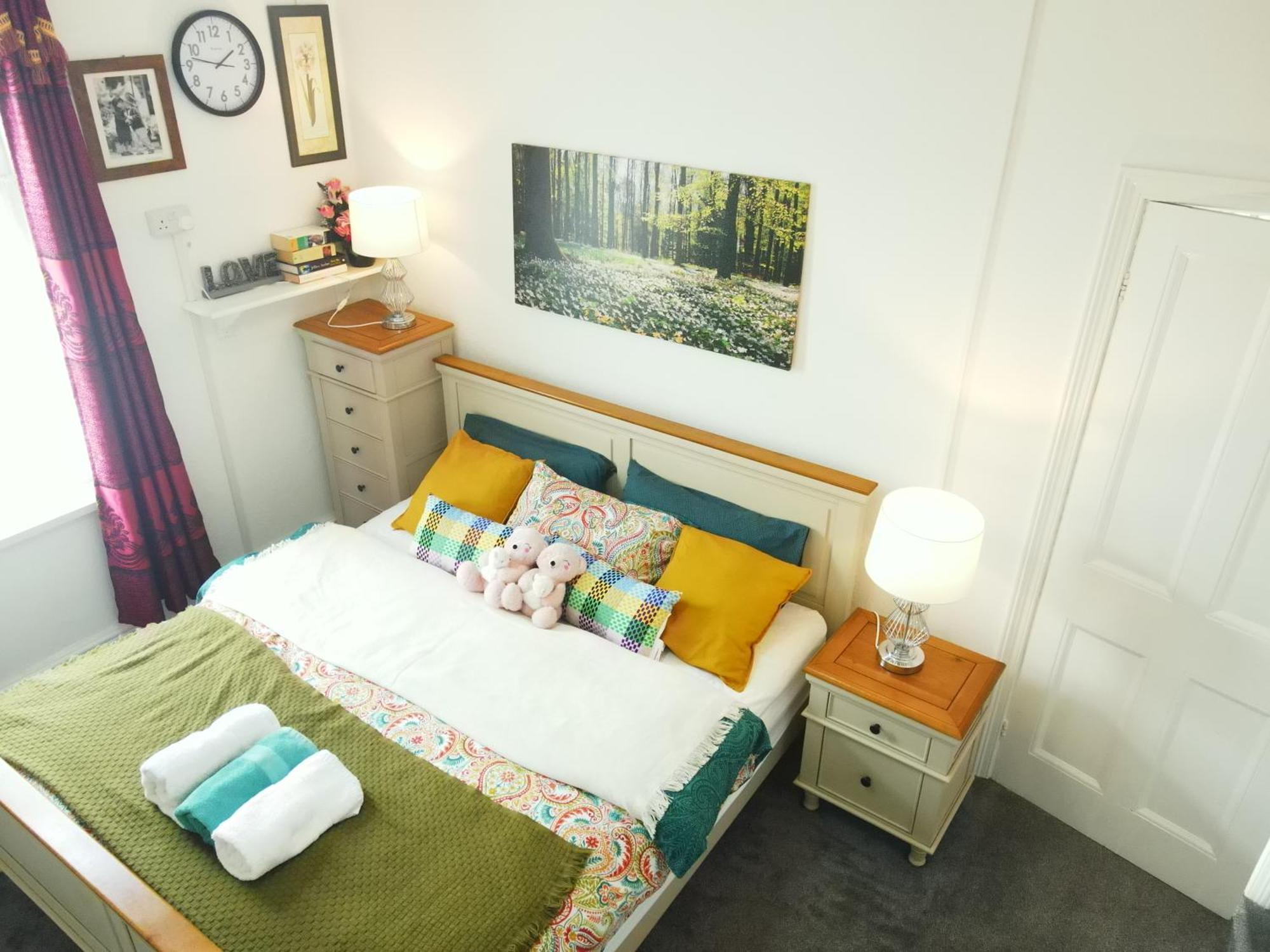 Service Accommodation 2 Bed Room Apartment In Newport South Wales Near Celtic Manor Icc Wales Buitenkant foto